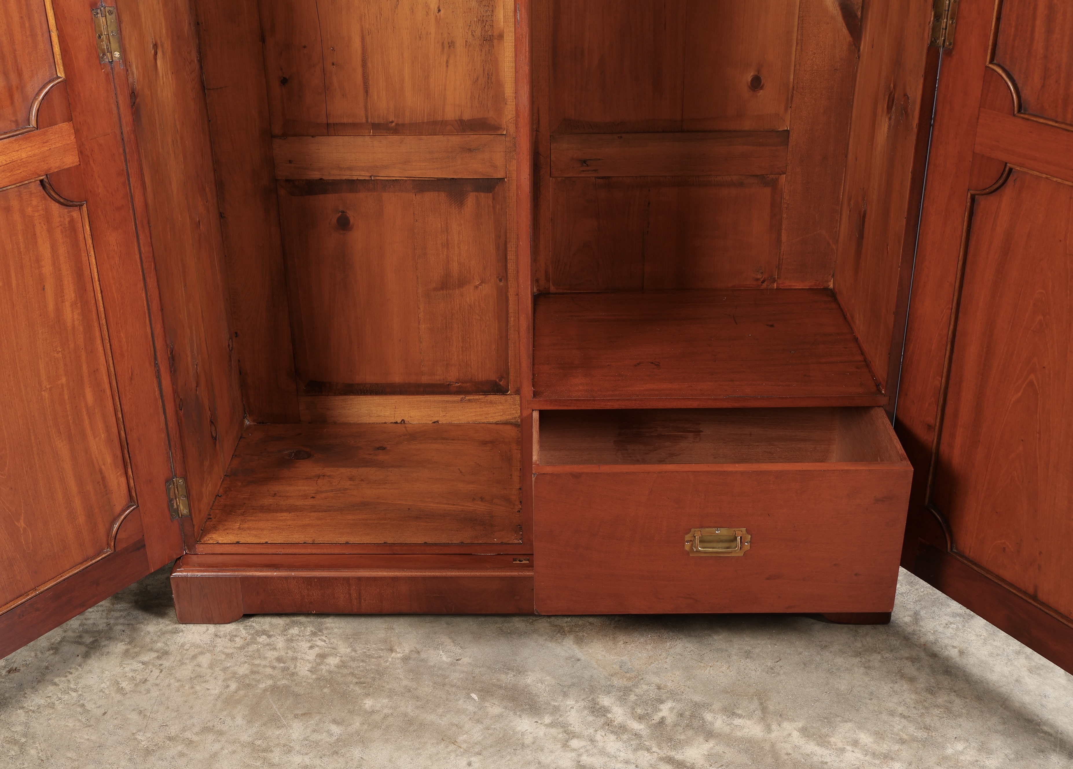 Victorian Mahogany & Walnut Wardrobe - Image 4
